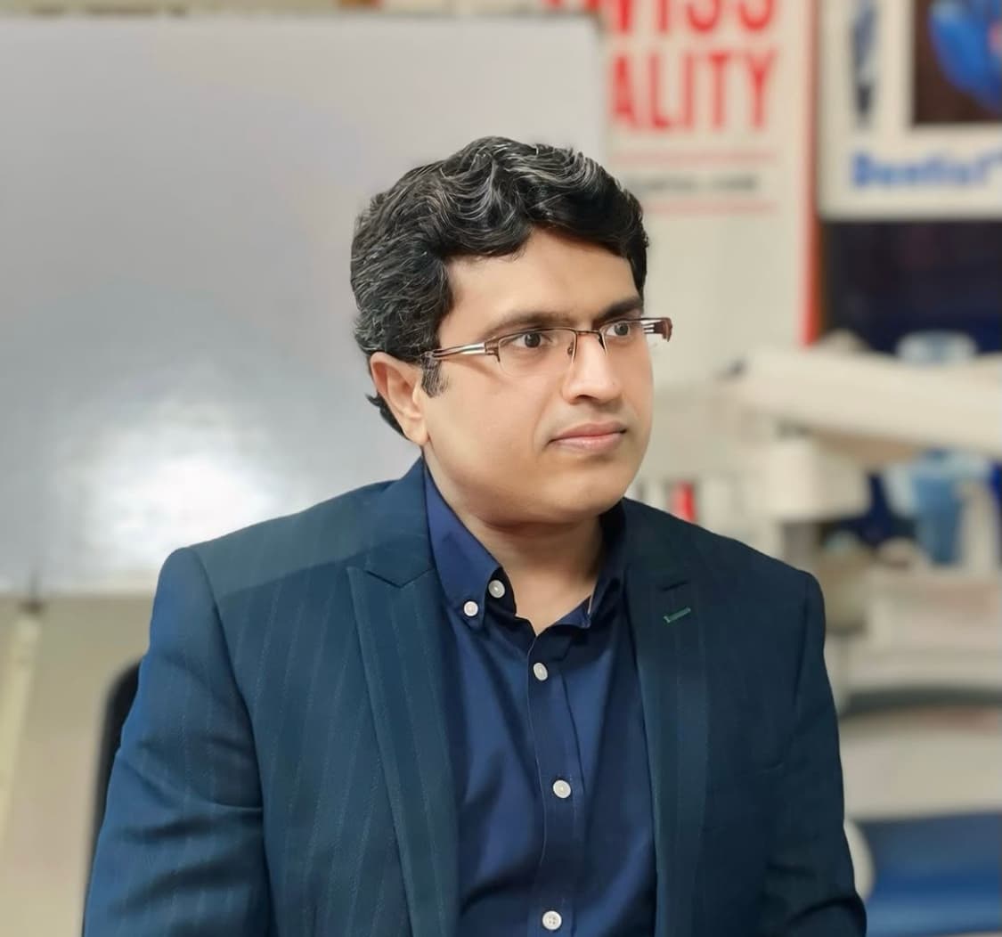 Dr Irsam Haider MSc Endodontics at Odonto Lahore